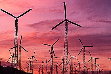 在StarLark的《Golf Rival》中，Zynga邀请玩家们在这个节假日前往北极打高尔夫